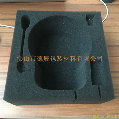 海綿內托對各行各業(yè)產品起到絕緣、密封、防震、防塵、填充、隔音、固定，能夠保護包裝產品在運輸過程中安然無恙，起到保護產品的一個作用，同時可以美化產品，提升產品檔次。